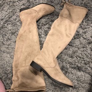 Faux Suede boots knee high tan color size 7 1/2